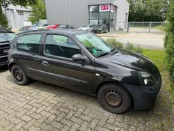 Schwarz Gebraucht 2003 Renault Clio II Kleinwagen | 500 € (Guter Preis)