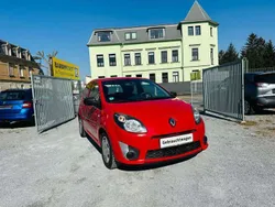 Hellrot Gebraucht 2011 Renault Twingo Kleinwagen | 2.900 € (Fairer Preis)
