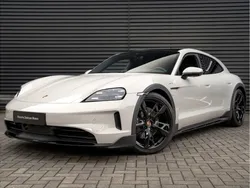 Weiss Gebraucht 2025 Porsche Taycan Cross Turismo Limousine | 119.900 € (Fairer Preis)