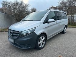 Silber Gebraucht 2016 Mercedes Vito Kombi | 17.800 €