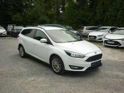 Weiß Gebraucht 2018 Ford Focus Cool & Connect Limousine | 8.990 € (Fairer Preis)