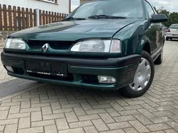 Grün Gebraucht 1994 Renault 19 Limousine | 1.000 €