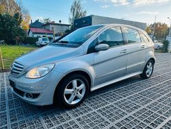 Grau Gebraucht 2005 Mercedes B200 Van / Kleinbus | 2.900 € (Guter Preis)