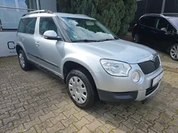 Silber Gebraucht 2010 Skoda Yeti Ambition SUV | 2.990 € (Superpreis)