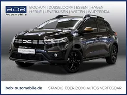 Zedergrün (grün) Gebraucht 2024 Dacia Sandero Extreme Kleinwagen | 20.888 € (Etwas zu teuer)