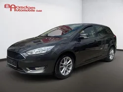 Grau Gebraucht 2017 Ford Focus Business Edition Kombi | 9.895 € (Fairer Preis)
