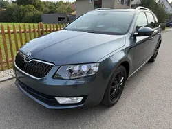 Blau Gebraucht 2016 Skoda Octavia Joy Kombi | 12.499 € (Guter Preis)