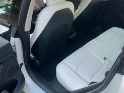 Weiß Gebraucht 2022 Tesla Model 3 Limousine | 37.850 €