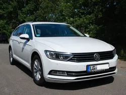 Weiß Gebraucht 2015 VW Passat Comfortline Kombi | 8.490 € (Fairer Preis)