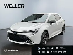 Grau Neu 2025 Toyota Corolla Limousine | 36.980 € (Etwas zu teuer)