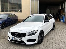 Weiß Gebraucht 2016 Mercedes C220 AMG line Limousine | 17.600 € (Fairer Preis)