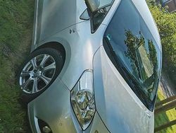 Grau Gebraucht 2010 Toyota Verso Van / Kleinbus | 11.499 € (Teuer)