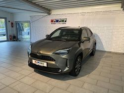 Gold Gebraucht 2024 Toyota Yaris Cross Team SUV | 25.990 € (Guter Preis)
