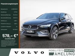 Schwarz Gebraucht 2023 Volvo V60 CC Ultimate Kombi | 45.890 € (Teuer)