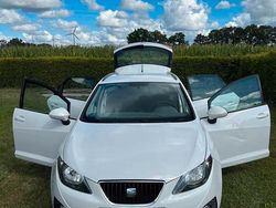 Weiß Gebraucht 2011 Seat Ibiza ST Kombi | 2.499 € (Fairer Preis)