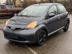 Grau Gebraucht 2006 Toyota Aygo Cool Kleinwagen | 2.198 € (Etwas zu teuer)