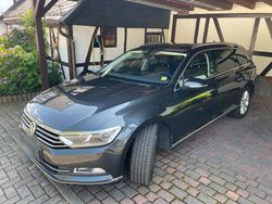 Schwarz Gebraucht 2017 VW Passat Highline Kombi | 12.700 € (Fairer Preis)