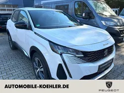 Lack weiss perlglänzend/metallic lackier (metallic) Gebraucht 2023 Peugeot 3008 Allure SUV | 25.480 € (Fairer Preis)