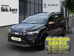 Schwarz Neu 2025 Dacia Jogger Extreme Van / Kleinbus | 24.879 € (Etwas zu teuer)