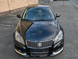 Schwarz Gebraucht 2011 Suzuki Kizashi Limousine | 4.300 € (Fairer Preis)
