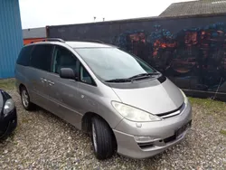Silber Gebraucht 2006 Toyota Previa Sol Van / Kleinbus | 2.200 €