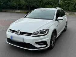 Weiß Gebraucht 2019 VW Golf VII R-line Kombi | 16.000 € (Fairer Preis)