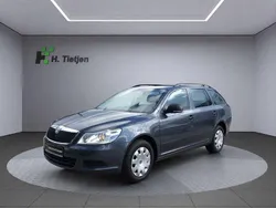 Grau Gebraucht 2012 Skoda Octavia Kombi | 7.590 € (Guter Preis)
