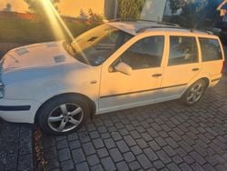 Weiß Gebraucht 2001 VW Golf IV Basis Kombi | 500 € (Fairer Preis)