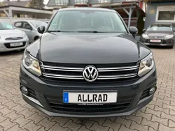 Grau Gebraucht 2015 VW Tiguan Trendline SUV | 9.990 € (Guter Preis)