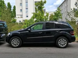 Schwarz Gebraucht 2007 Mercedes ML320 SUV | 8.150 €