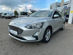Silber Gebraucht 2022 Ford Focus Limousine | 19.880 € (Guter Preis)