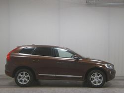Rich java / metallic Gebraucht 2014 Volvo XC60 Summum SUV | 10.490 € (Superpreis)