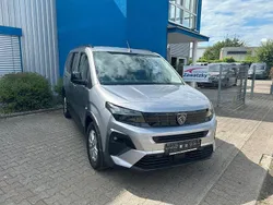 Grau Neu 2025 Peugeot Rifter Van / Kleinbus | 41.185 €