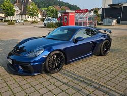 Blau Gebraucht 2023 Porsche 718 Cayman GT4 Coupé | 115.000 € (Etwas zu teuer)