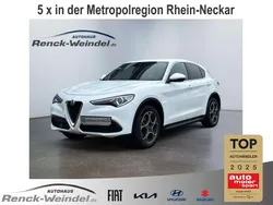 Weiss Gebraucht 2018 Alfa Romeo Stelvio SUV | 24.989 € (Guter Preis)