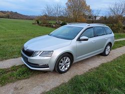 Silber Gebraucht 2019 Skoda Octavia Style Limousine | 9.555 € (Superpreis)