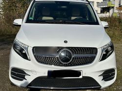 Weiß Gebraucht 2022 Mercedes V300 Van / Kleinbus | 57.000 € (Fairer Preis)