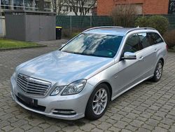 Silber Gebraucht 2011 Mercedes E250 Elegance Kombi | 4.300 € (Superpreis)