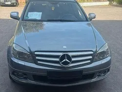 Silber Gebraucht 2008 Mercedes 220 Kombi | 4.200 €