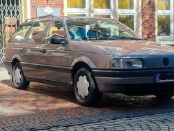 Silber Gebraucht 1990 VW Passat Kombi | 4.000 €