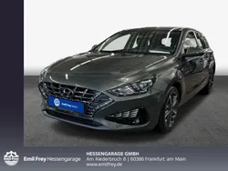 Silber Gebraucht 2022 Hyundai i30 Trend Limousine | 16.890 € (Guter Preis)