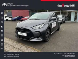 Marlingrau metallic Gebraucht 2024 Toyota Yaris Hybrid Team Limousine | 23.977 € (Etwas zu teuer)