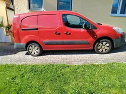 Rot Gebraucht 2013 Citroën Berlingo Van / Kleinbus | 2.300 € (Superpreis)