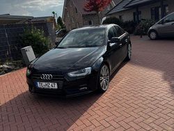 Schwarz Gebraucht 2014 Audi A4 Ambition Limousine | 10.700 € (Fairer Preis)