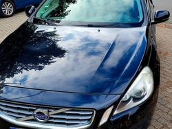 Schwarz Gebraucht 2013 Volvo V60 Momentum Kombi | 9.990 € (Fairer Preis)