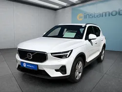 Weiß Gebraucht 2024 Volvo XC40 Core SUV | 34.449 € (Guter Preis)
