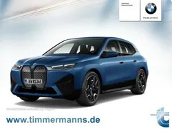 Phytonicblau (metallic) Gebraucht 2022 BMW iX Sport Line SUV | 42.900 € (Etwas zu teuer)