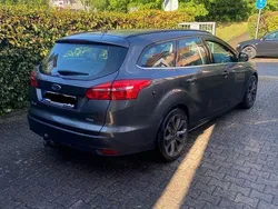 Grau Gebraucht 2015 Ford Focus Business Edition Kombi | 7.700 € (Guter Preis)