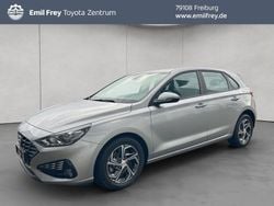 Silber Gebraucht 2023 Hyundai i30 Trend Limousine | 16.290 € (Guter Preis)