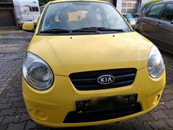Gelb Gebraucht 2009 Kia Picanto Kleinwagen | 1.750 € (Etwas zu teuer)